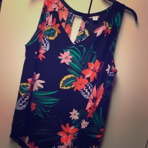 Flowery Sleeveless Blouse with Keyhole Back